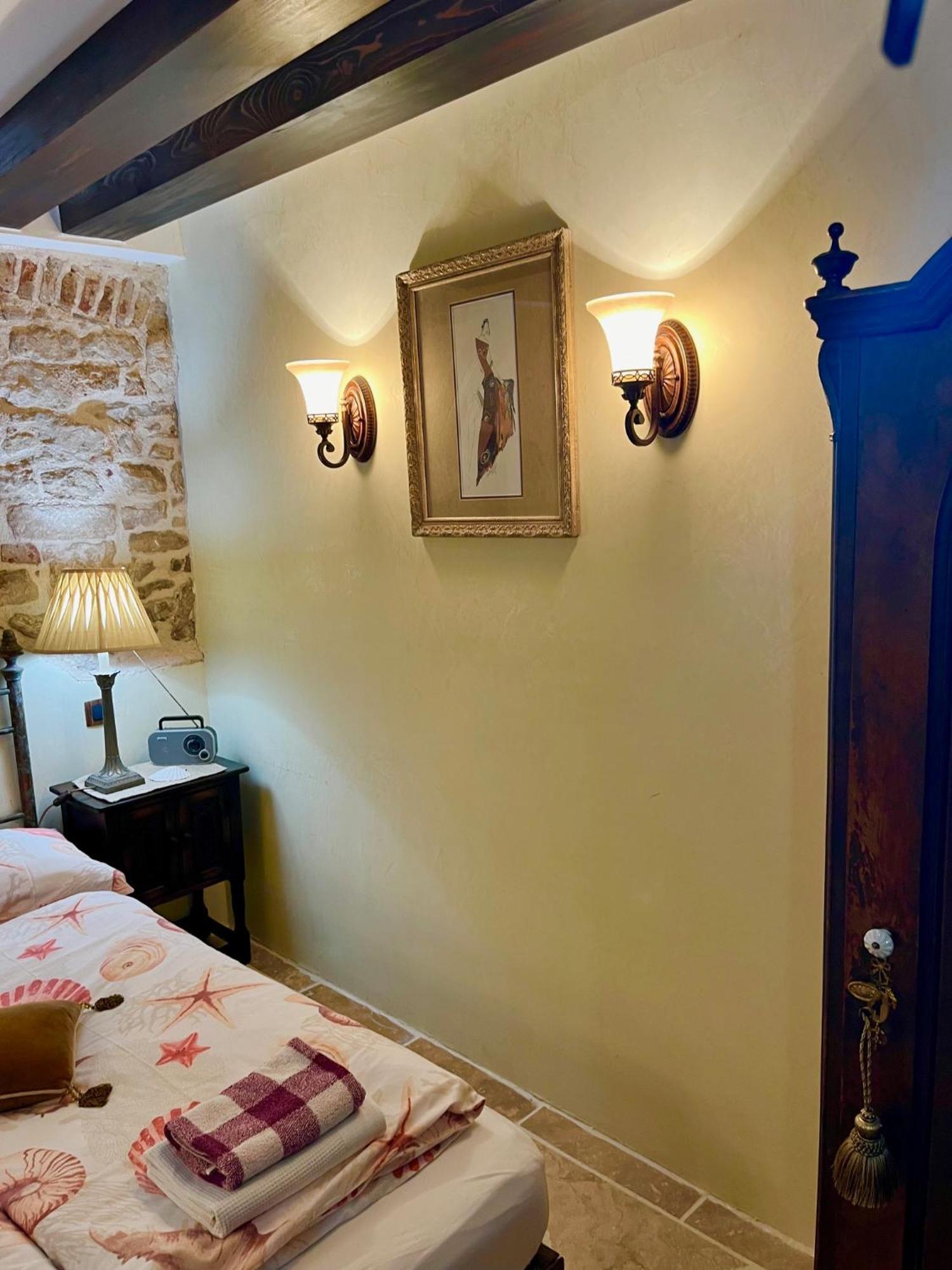 Venus Of The Palace - New Renovated Apartament *
