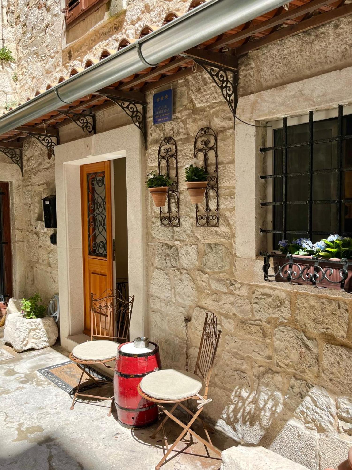 Venus Of The Palace - New Renovated Apartament Split